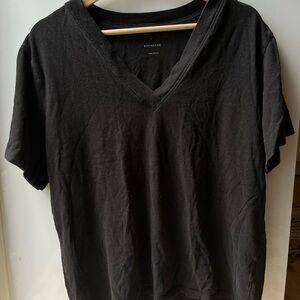 Everlane Black Short Sleeve Tee